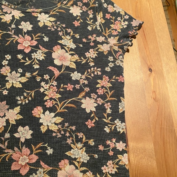 AE cropped floral top- waffle knit - Picture 3 of 3